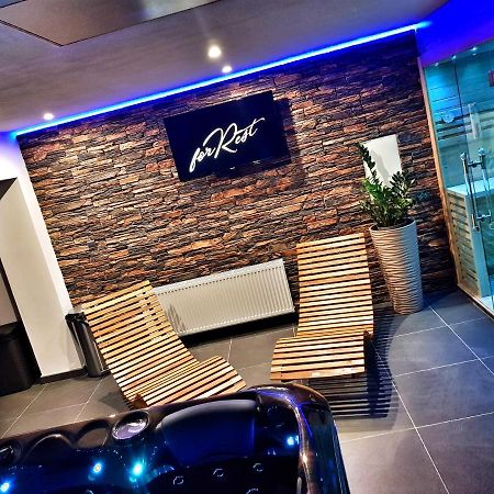 Forrest Hotel Хомутов Екстер'єр фото