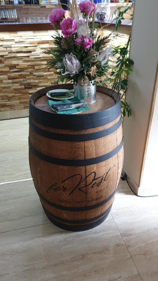 Forrest Hotel Хомутов Екстер'єр фото