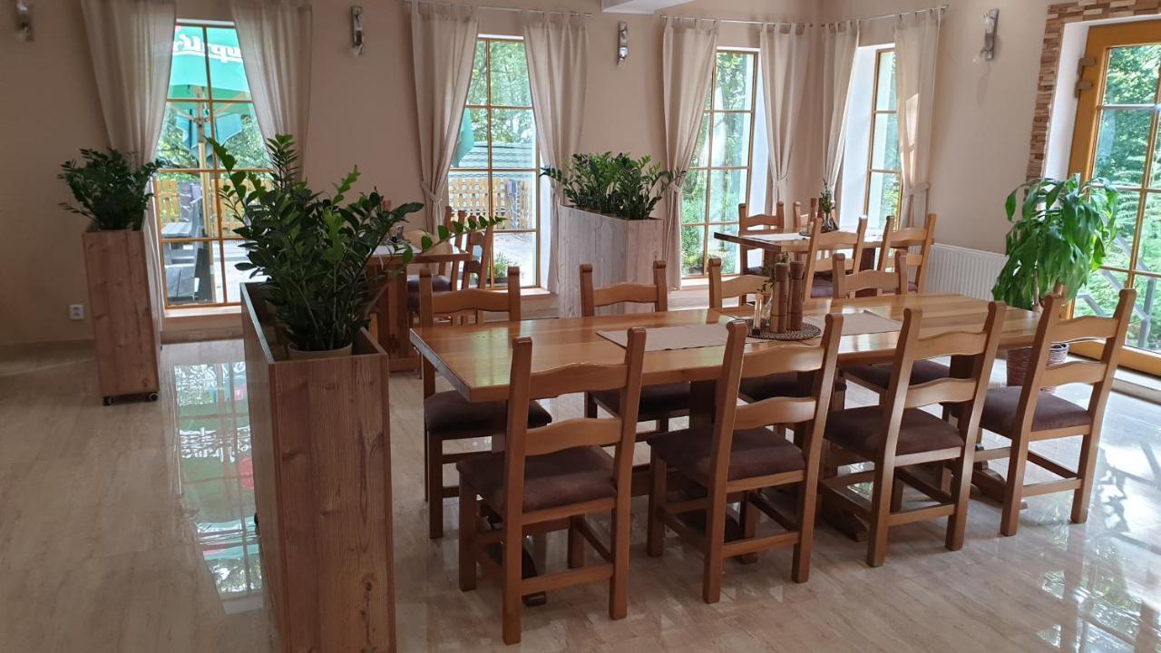 Forrest Hotel Хомутов Екстер'єр фото