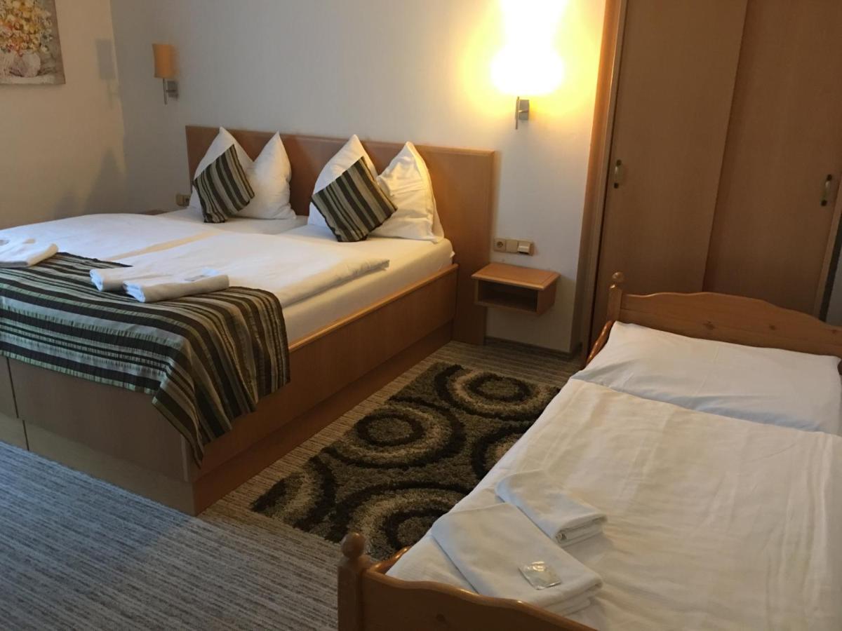 Forrest Hotel Хомутов Екстер'єр фото